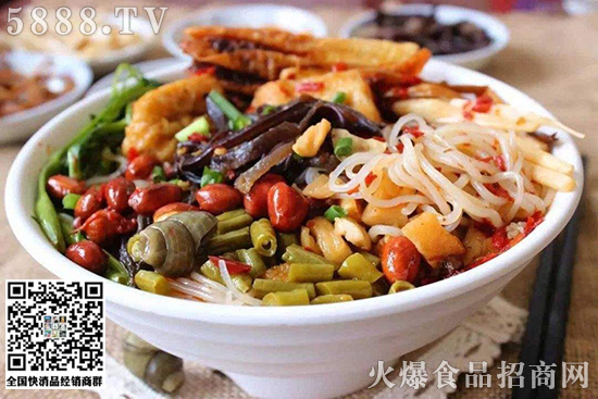 螺螄粉太火,跨界搶食的來(lái)了!五菱、洽洽、李子柒…… 螺螄粉太火,跨界搶食的來(lái)了!五菱、洽洽、李子柒……