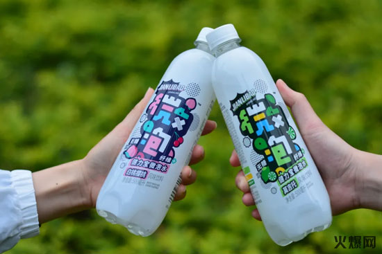 盤點(diǎn)一下2020年飲品市場(chǎng)那些有意思的新品 盤點(diǎn)一下2020年飲品市場(chǎng)那些有意思的新品