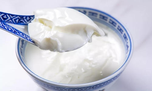水牛奶行業(yè)殺出黑馬,新貴真摩菈純香出圈 水牛奶行業(yè)殺出黑馬,新貴真摩菈純香出圈
